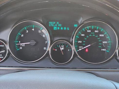 Used 2017 Buick Enclave Premium image 10