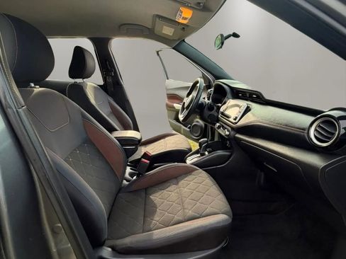 Used 2019 Nissan Kicks SR w/ Exterior Electronics Package FWD image 10