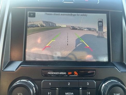 Used 2016 Ford F150 XLT w/ Equipment Group 302A Luxury image 13