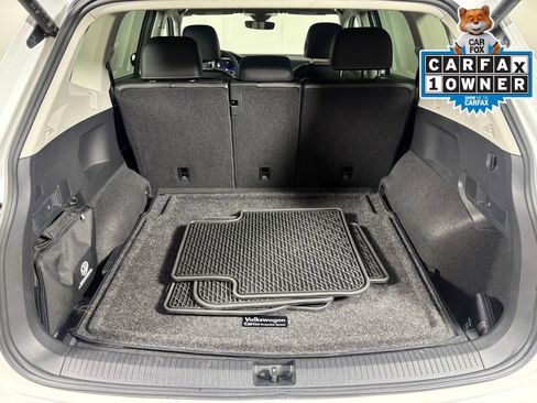 Used 2024 Volkswagen Tiguan SE image 23