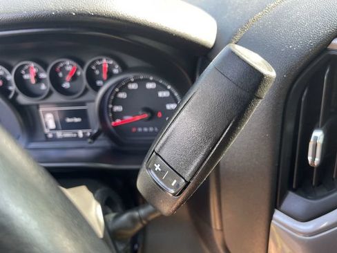 Used 2020 Chevrolet Silverado 1500 Custom w/ Custom Value Package AWD/4WD image 16