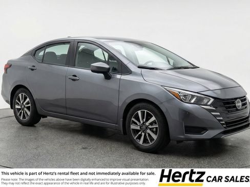 Used 2025 Nissan Versa SV image 1
