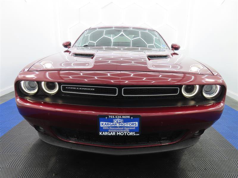 Used 2018 Dodge Challenger SXT Plus RWD image 3