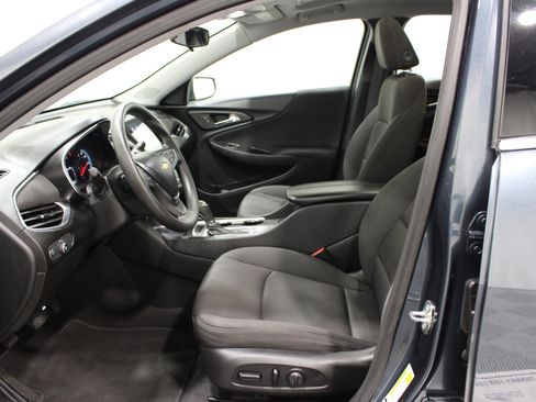 Used 2020 Chevrolet Malibu LT FWD image 3