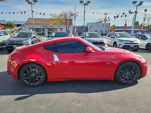 Used 2016 Nissan 370Z Coupe image 8