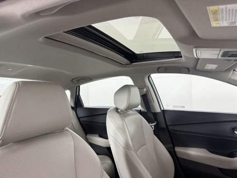 Used 2024 Honda Accord Touring image 13