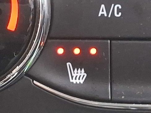 Used 2023 Chevrolet TrailBlazer LT image 23