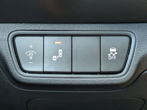 Certified 2023 Kia Forte LXS w/ LXS Technology Package FWD image 17