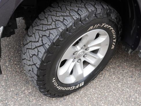 Certified 2019 RAM 1500 Laramie w/ Trailer Tow Group AWD/4WD image 13