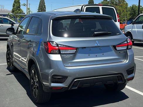 Used 2026 Mitsubishi Outlander Sport ES AWD/4WD image 2