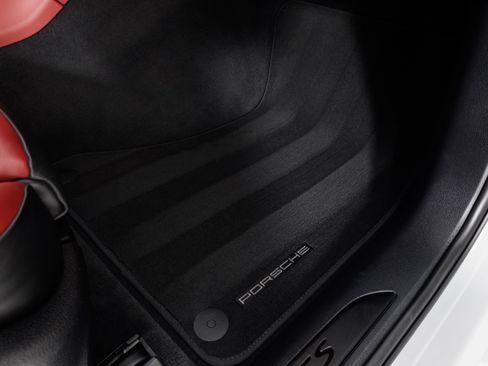 Used 2022 Porsche Macan GTS AWD/4WD image 44
