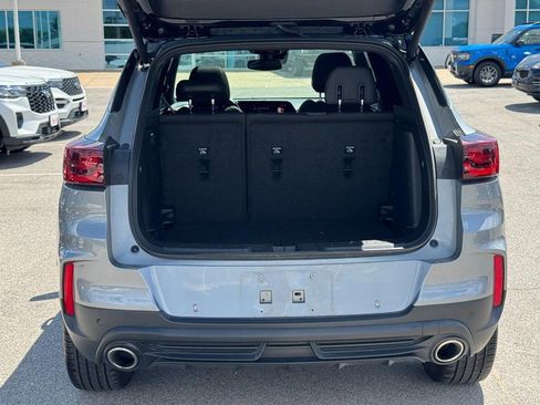 Used 2024 Chevrolet TrailBlazer RS w/ Convenience Package AWD/4WD image 5