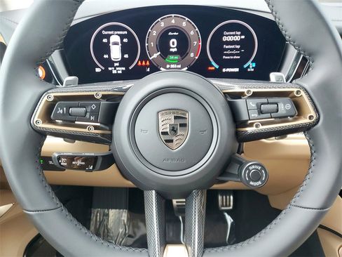 New 2025 Porsche Cayenne Turbo image 10