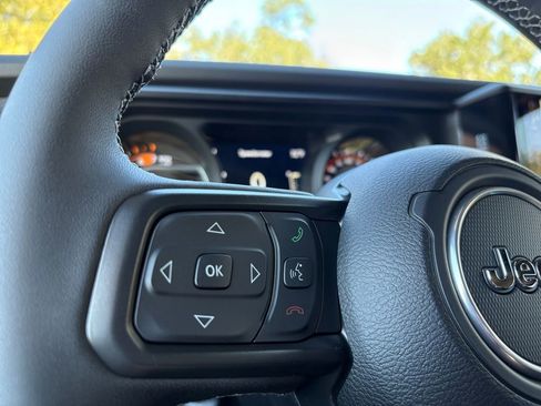 New 2026 Jeep Wrangler Unlimited Rubicon image 17