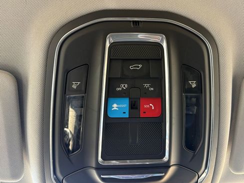 Used 2021 Jeep Grand Cherokee L Limited image 27