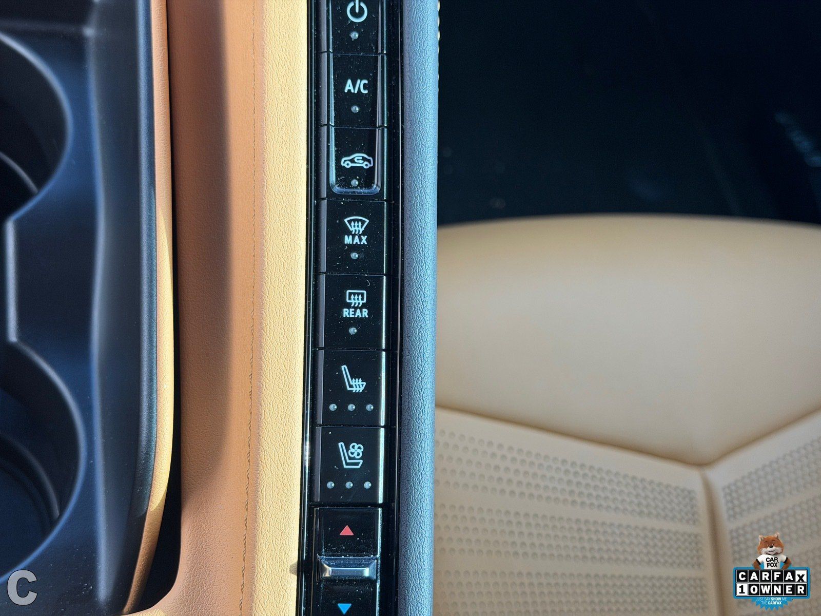Used 2024 Chevrolet Corvette Stingray Preferred Cpe w/ Battery Protection Package RWD image 21
