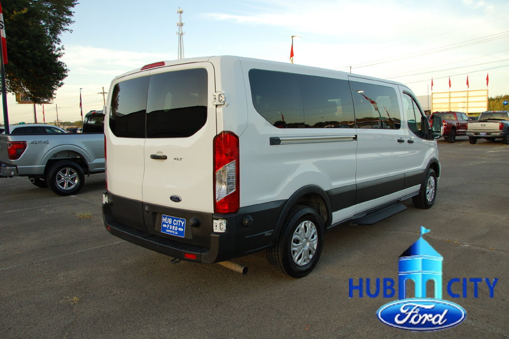 Used 2024 Ford Transit 350 XLT RWD image 5