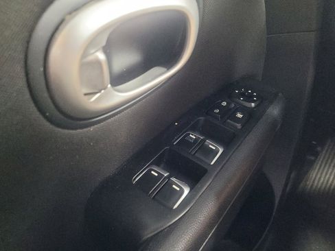 Used 2018 Kia Soul w/ Convenience Package FWD image 27