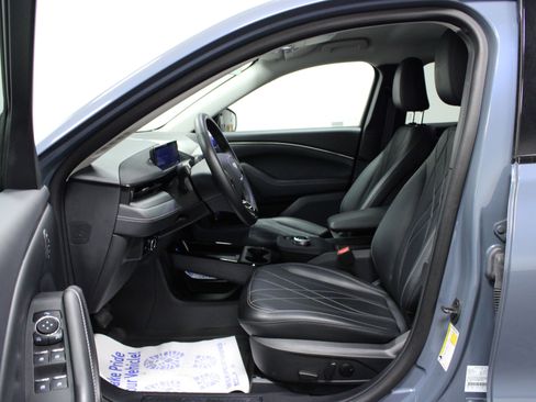 Used 2024 Ford Mustang Mach-E Select image 12