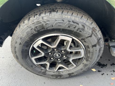 Used 2023 Ford Bronco Outer Banks image 10