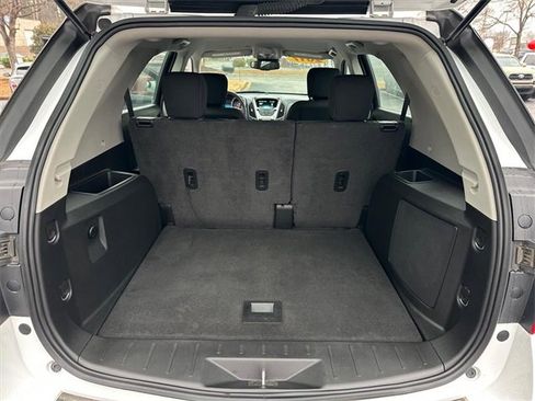 Used 2017 Chevrolet Equinox LS image 25