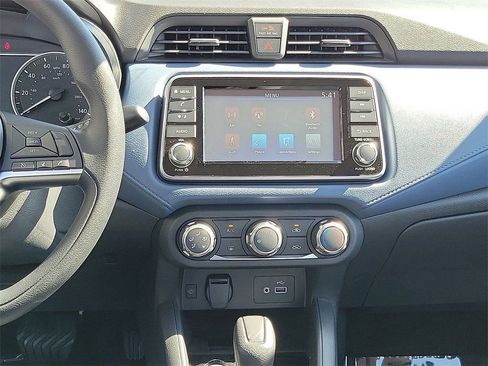 New 2025 Nissan Versa SV w/ Trunk Package image 9