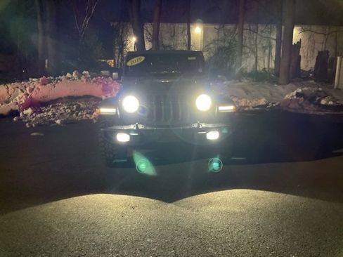 Used 2019 Jeep Wrangler Unlimited Sahara w/ Quick Order Package 24M Moab image 2