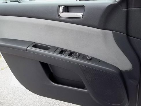 Used 2011 Nissan Sentra 2.0 S image 13