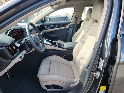 New 2026 Porsche Panamera 4 image 5