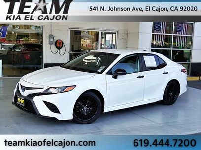 Used 2020 Toyota Camry SE w/ Carpet Mat Package