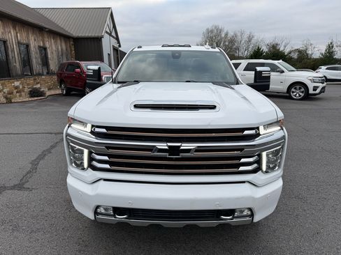 Used 2021 Chevrolet Silverado 2500 High Country image 11