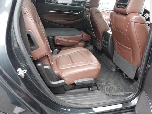 Used 2019 Buick Enclave Avenir image 30