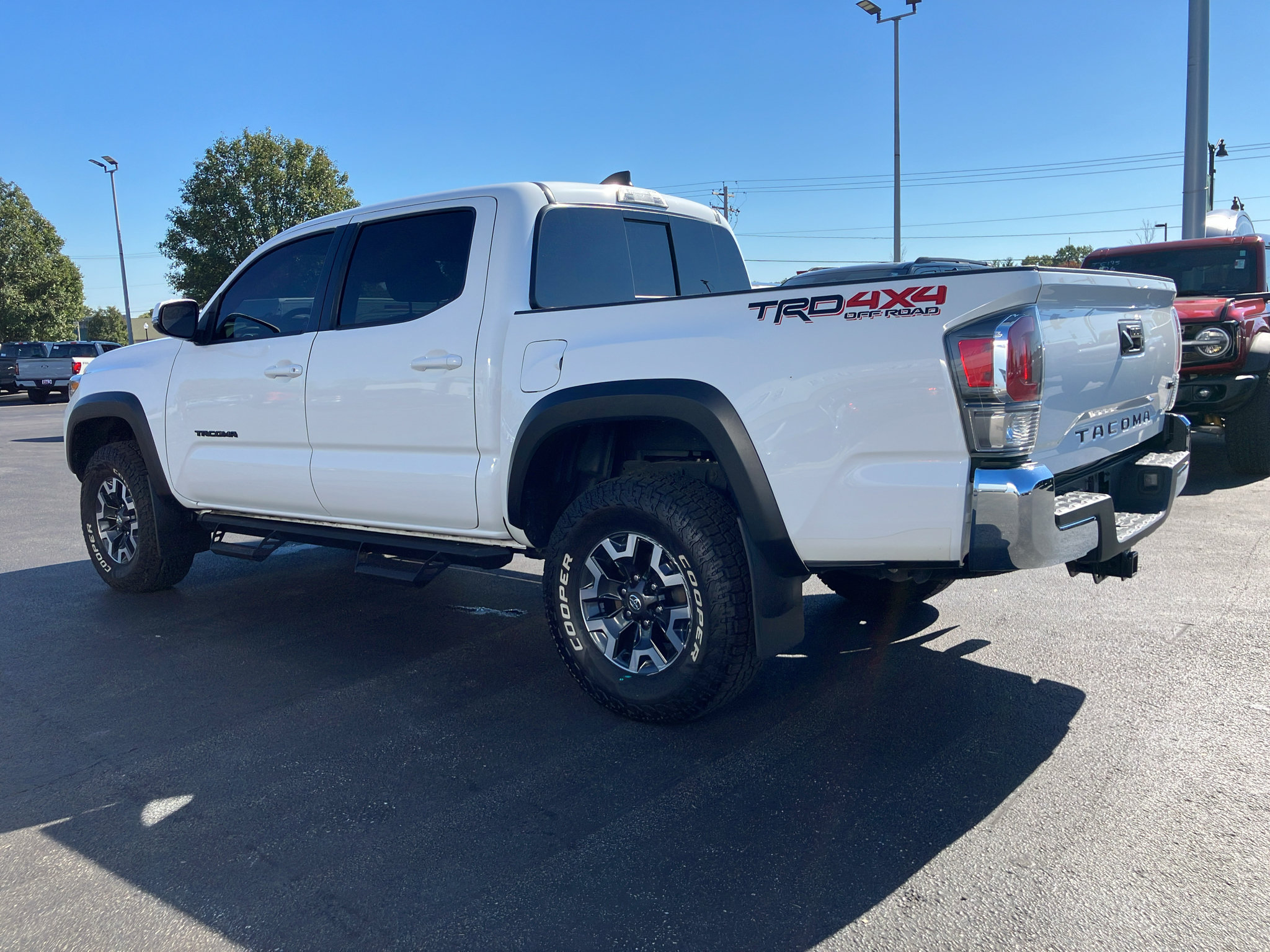 Used 2023 Toyota Tacoma TRD Off-Road w/ Black Out Package (TMS) AWD/4WD image 4