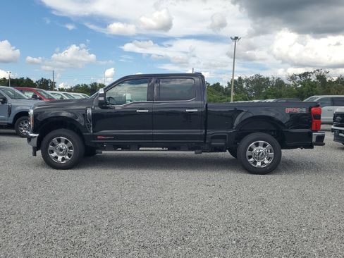 New 2026 Ford F250 Lariat w/ Chrome Package image 7
