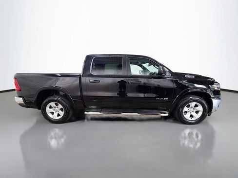 Used 2025 RAM 1500 Big Horn AWD/4WD image 10