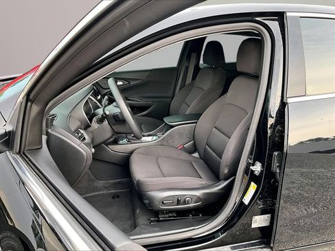 Used 2020 Chevrolet Malibu LS FWD image 25