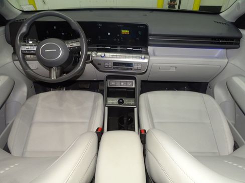 Used 2024 Hyundai Kona Limited image 32