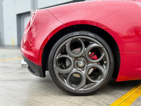 Used 2015 Alfa Romeo 4C Launch Edition w/ Convenience Group image 16