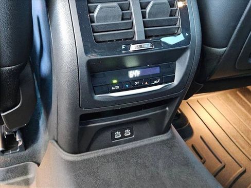 Certified 2025 BMW X4 xDrive30i w/ Convenience Package AWD/4WD image 26