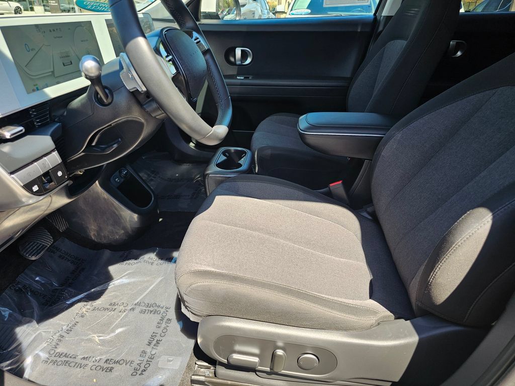 Certified 2024 Hyundai Ioniq 5 SE RWD image 21