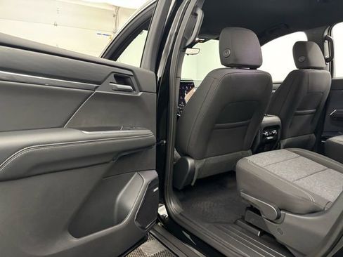 New 2026 GMC Acadia Elevation image 39