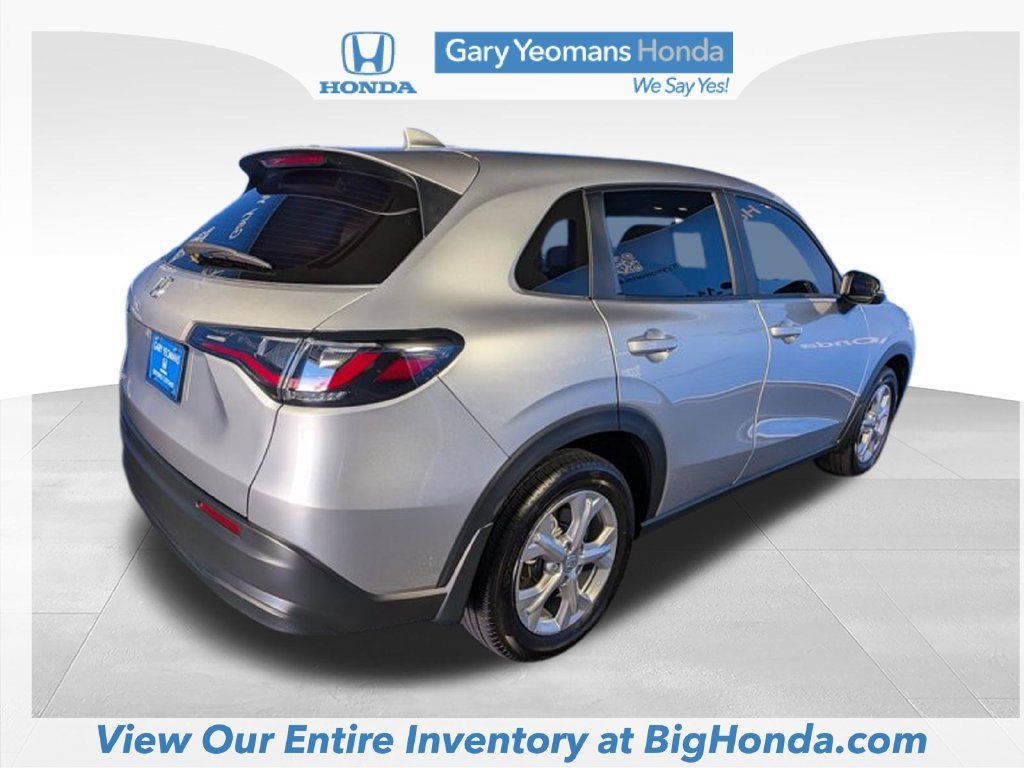 Used 2024 Honda HR-V LX image 7