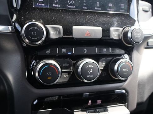 Used 2023 RAM 1500 Laramie AWD/4WD image 11