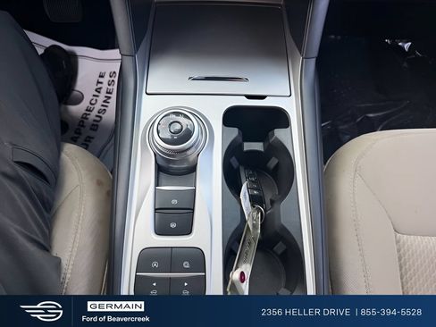 Used 2023 Ford Explorer XLT RWD image 16