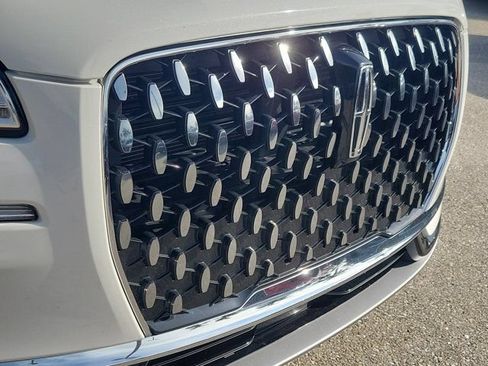 Certified 2023 Lincoln Corsair Reserve FWD image 13