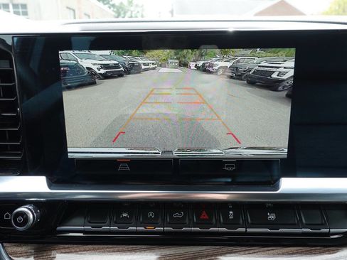 Used 2024 GMC Sierra 1500 Elevation image 36