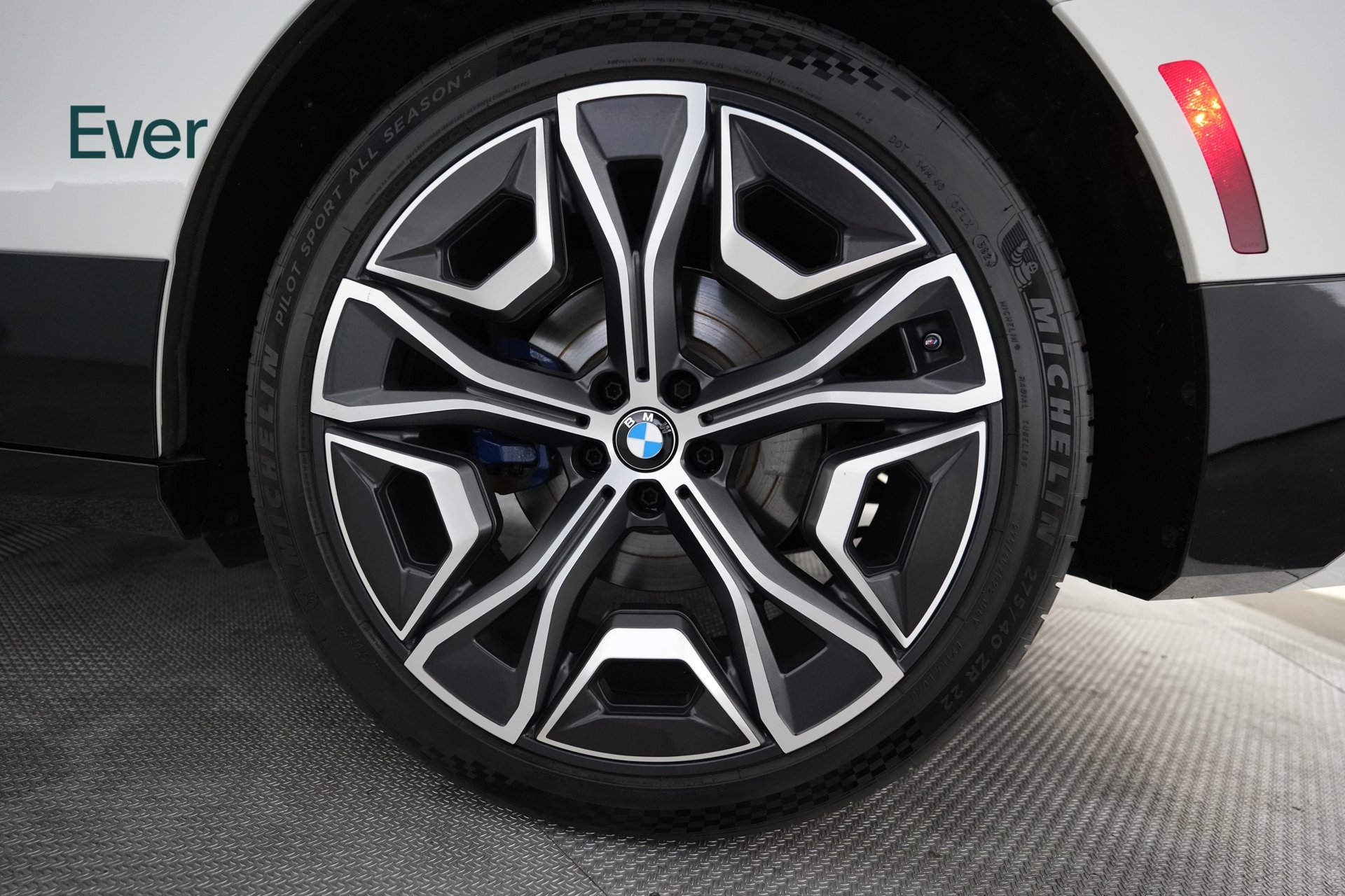 Used 2023 BMW iX M60 AWD/4WD image 20