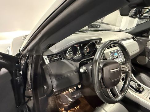 Used 2017 Land Rover Range Rover Evoque HSE Dynamic image 31