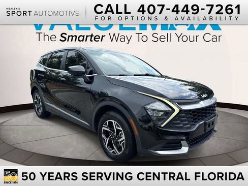 Used 2023 Kia Sportage LX FWD image 1