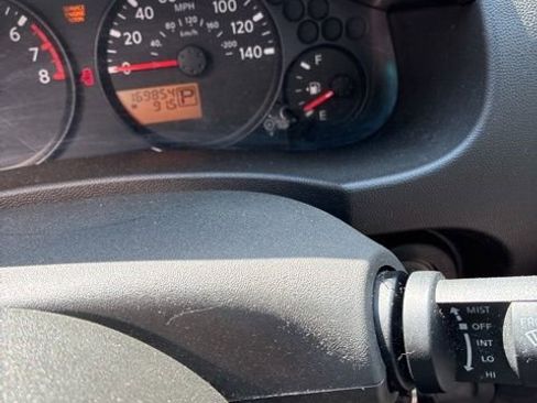 Used 2007 Nissan Frontier XE w/ Preferred Pkg image 7